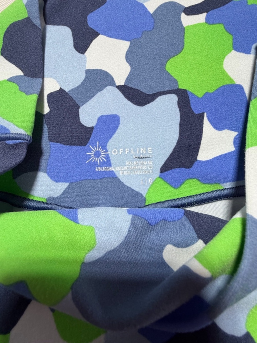 OFFLINE by Aerie Real Me Crossover Leggings Large Blue Green Camo 7/8 Length - Picture 3 of 5